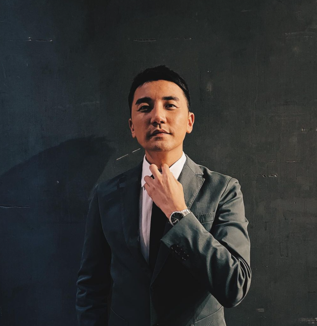 tvb小生洪永城为照顾睡眠不足夫妻俩晒宝贝女儿各种可爱睡姿