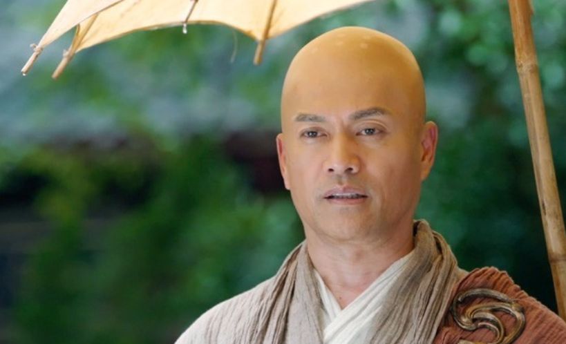 共有五个年号,其后避位为僧,一共做了四十年皇帝,传位于其子段正兴