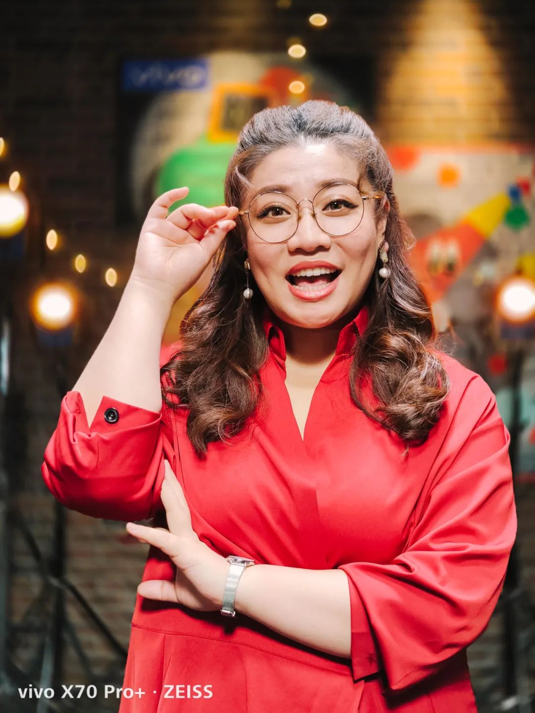 to"踏实姐姐"蒋诗萌:告诉你一个秘密哦,我之前就看过你的小品,超级