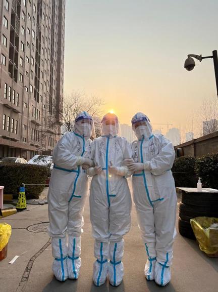紧急驰援 共同抗疫——记第三批汉中驰援西安高新区疫情防控工作队休闲区蓝鸢梦想 - Www.slyday.coM
