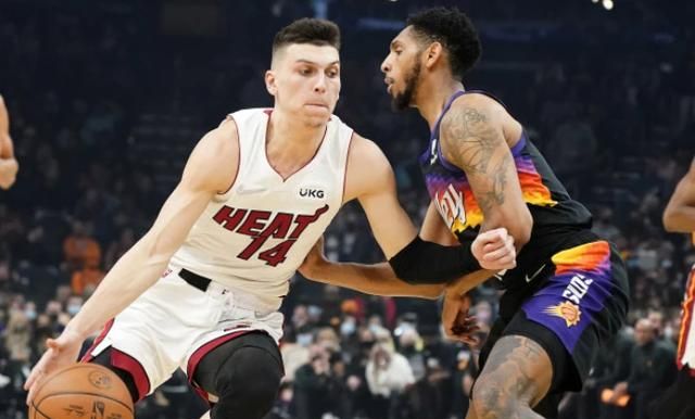 太阳不敌热火,勇士官宣汤普森复出,库里:水花兄弟争榜首休闲区蓝鸢梦想 - Www.slyday.coM 太阳不敌热火,勇士官宣汤普森复出,库里:水花兄弟争榜首休闲区蓝鸢梦想 - Www.slyday.coM