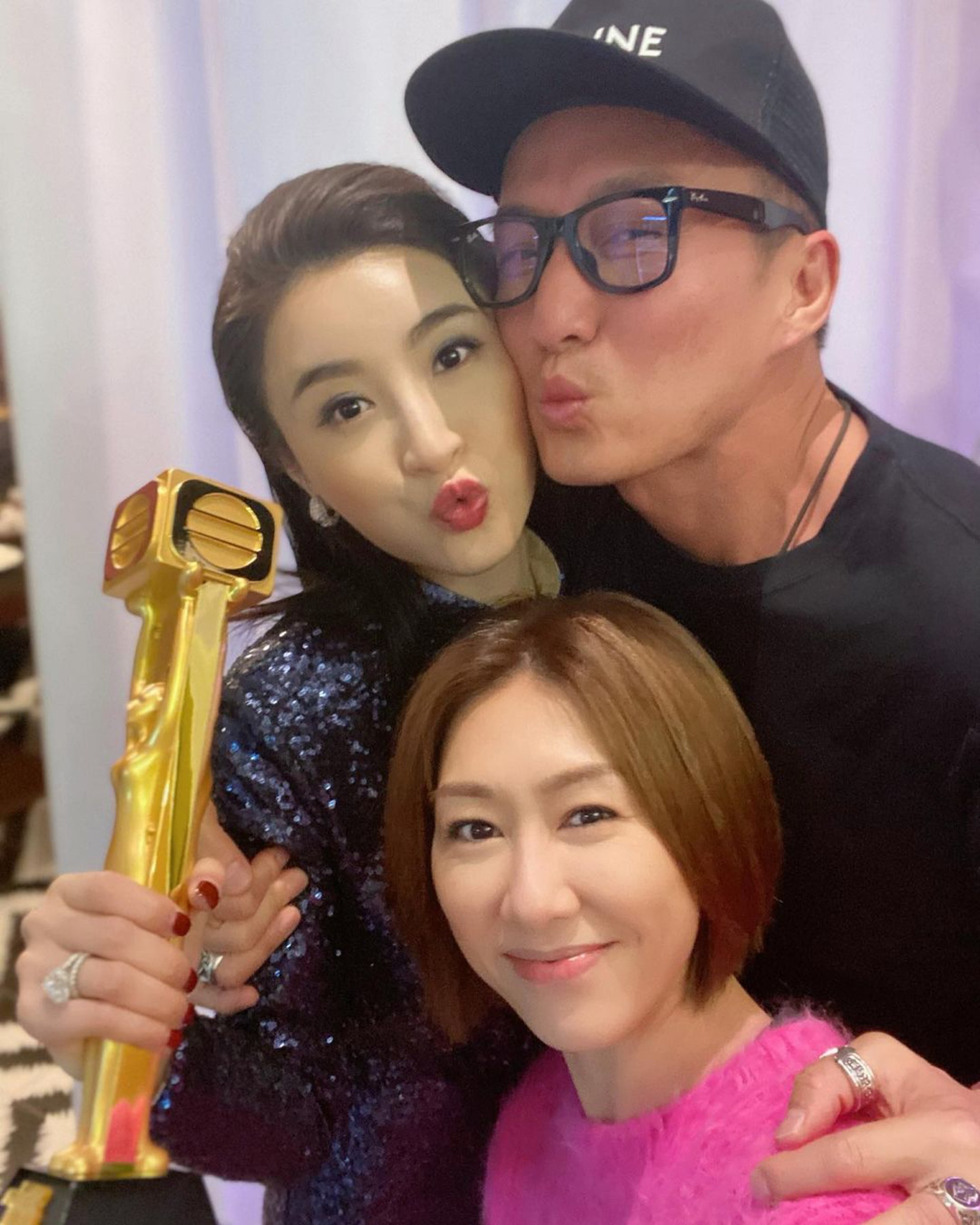 林夏薇发文回应夺视后争议,直言接受批评,网友踢爆她删评论休闲区蓝鸢梦想 - Www.slyday.coM 林夏薇发文回应夺视后争议,直言接受批评,网友踢爆她删评论休闲区蓝鸢梦想 - Www.slyday.coM