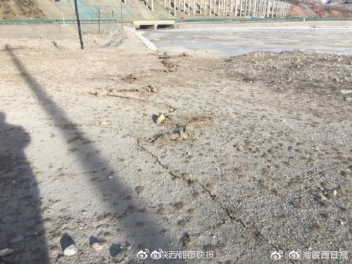 青海门源6.9级地震22公里地表破裂休闲区蓝鸢梦想 - Www.slyday.coM