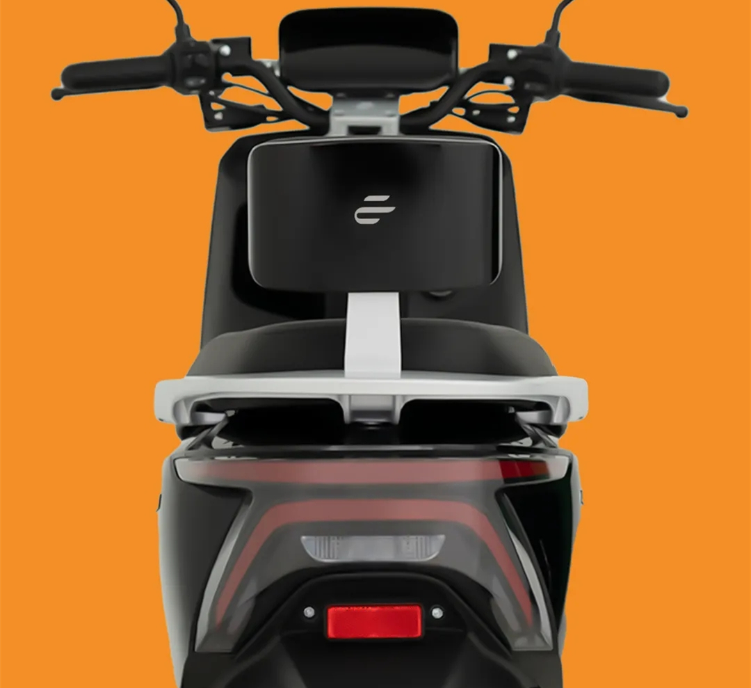 大阳推出et3电摩,2000w电机,60v24ah三元锂电池,续航100公里-新浪汽车