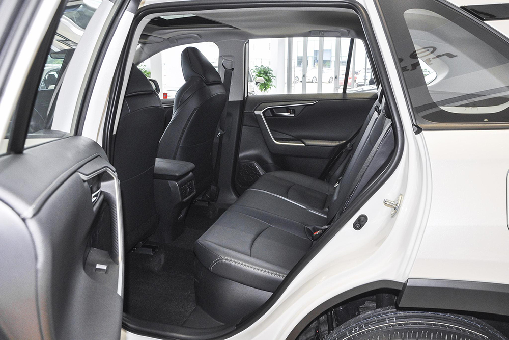 买合资紧凑型SUV绕不开它俩，威兰达和奇骏谁更出色？