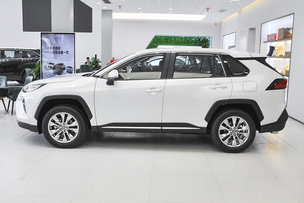 买合资紧凑型SUV绕不开它俩，威兰达和奇骏谁更出色？