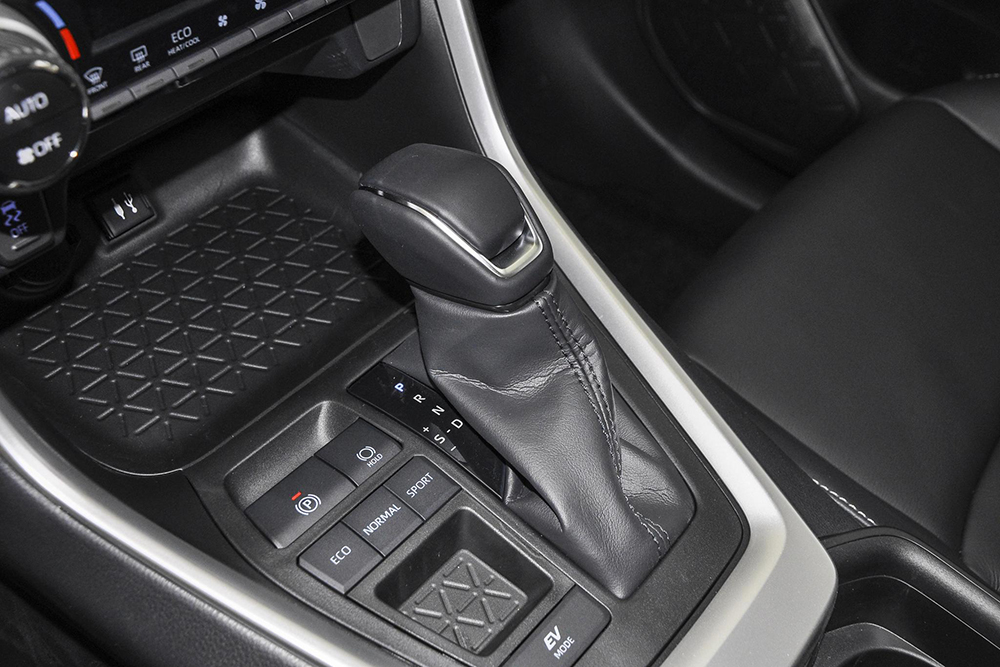 买合资紧凑型SUV绕不开它俩，威兰达和奇骏谁更出色？