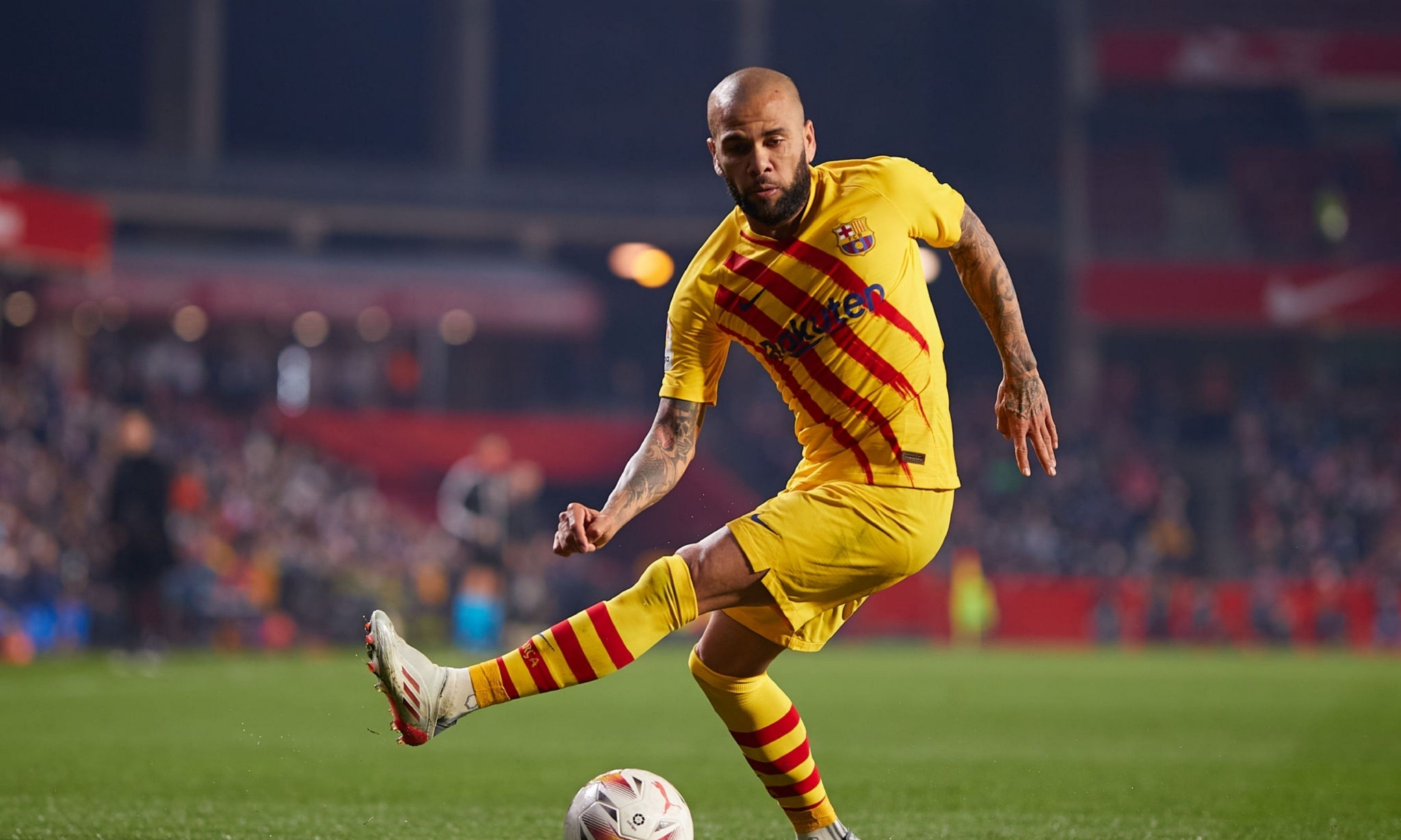 丰田阿尔维斯车报价 丰田皇冠车售价是多少钱