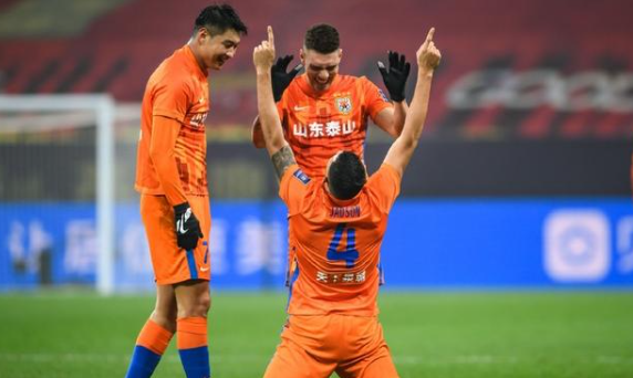 山东泰山足协杯捧杯!中超新军武汉三镇队发贺信祝贺……休闲区蓝鸢梦想 - Www.slyday.coM 山东泰山足协杯捧杯!中超新军武汉三镇队发贺信祝贺……休闲区蓝鸢梦想 - Www.slyday.coM