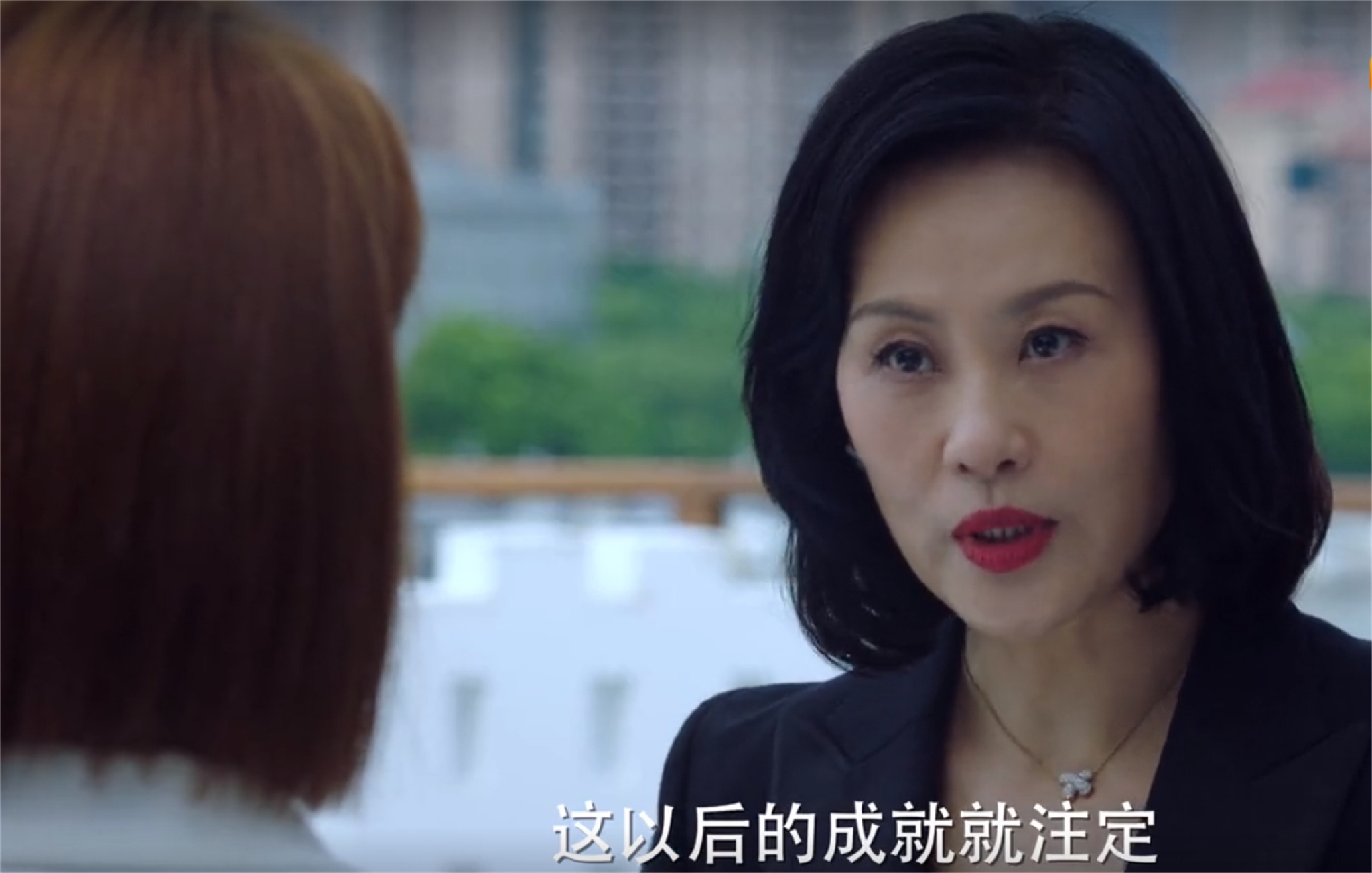 完美伴侣：披星戴月的职场女性，谁不是在事业和家庭之间苟延残喘休闲区蓝鸢梦想 - Www.slyday.coM