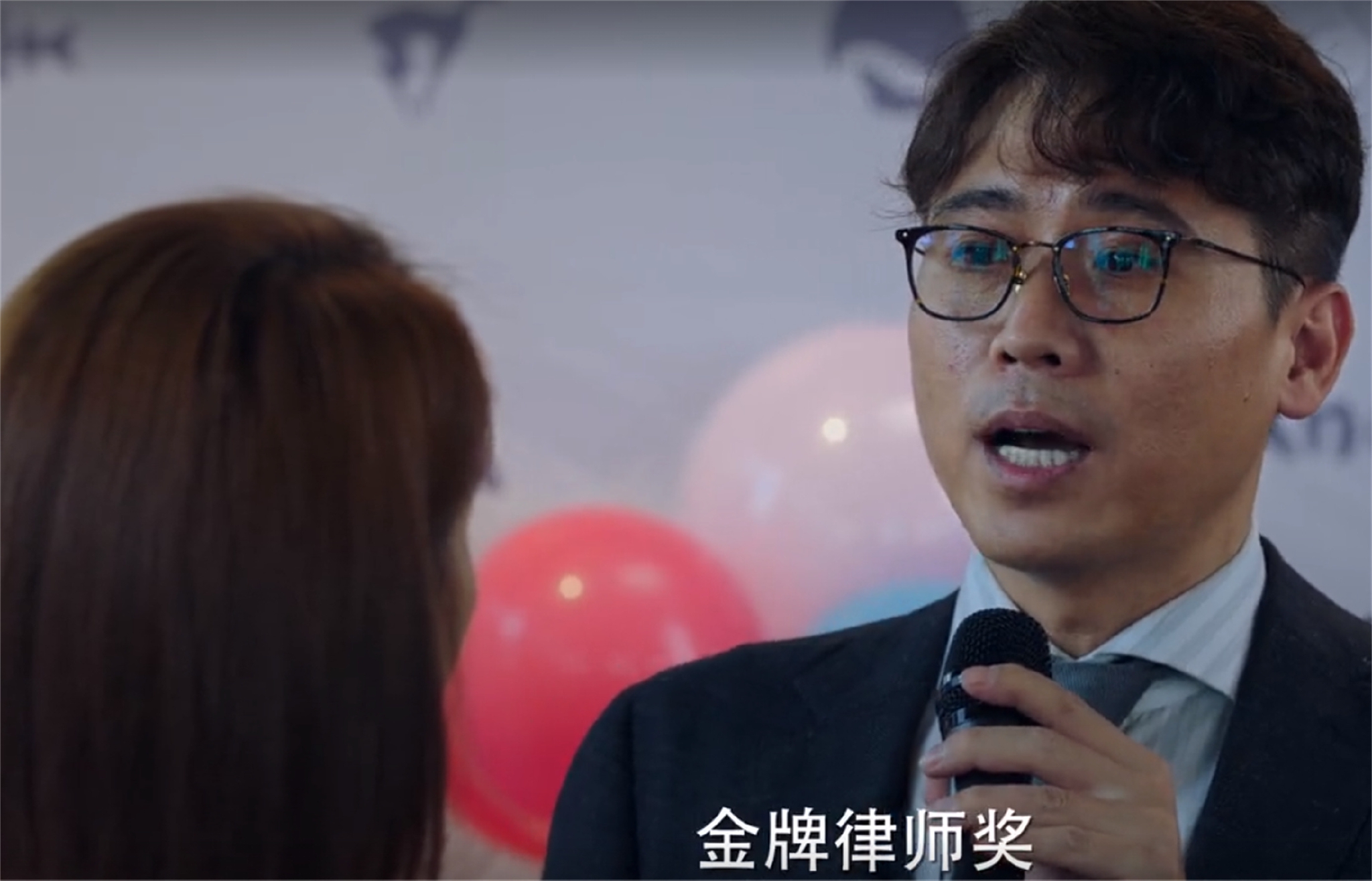 完美伴侣：披星戴月的职场女性，谁不是在事业和家庭之间苟延残喘休闲区蓝鸢梦想 - Www.slyday.coM