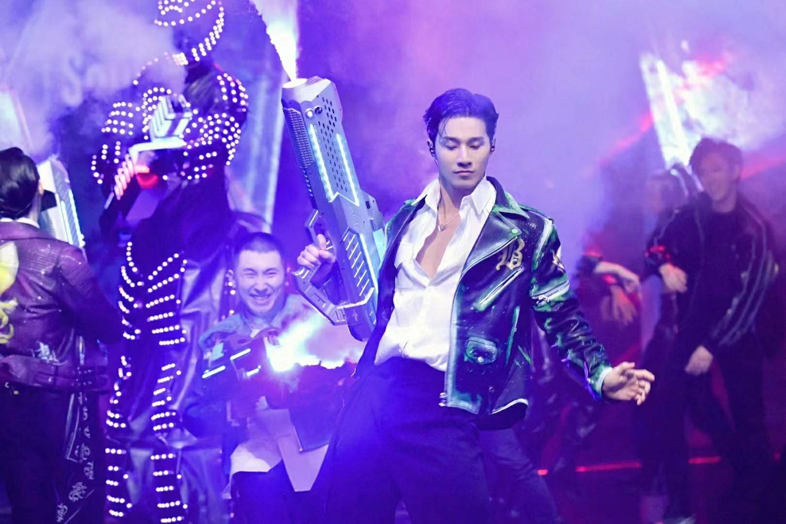 徐志贤再现绝美古装扮相为中国传统文化喝彩