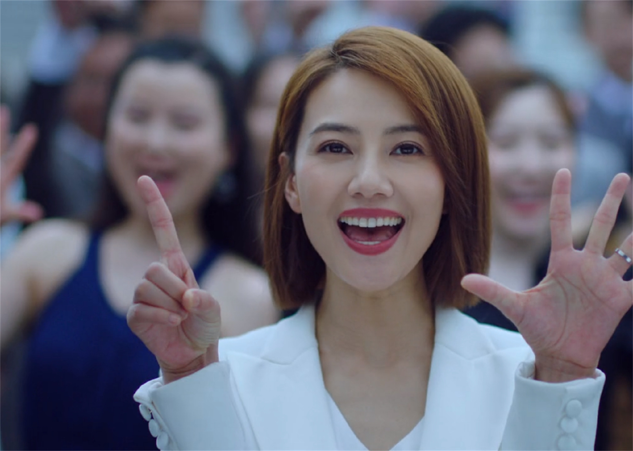 完美伴侣：披星戴月的职场女性，谁不是在事业和家庭之间苟延残喘休闲区蓝鸢梦想 - Www.slyday.coM