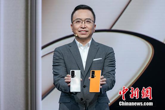 荣耀赵明现场摔万元折叠屏上热搜，颠覆折叠屏手机定义？休闲区蓝鸢梦想 - Www.slyday.coM