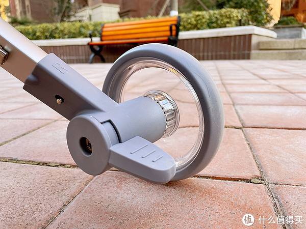 有了婴儿车，遛娃神器有必要吗？当然，酷骑遛娃神器可当宝宝餐椅休闲区蓝鸢梦想 - Www.slyday.coM