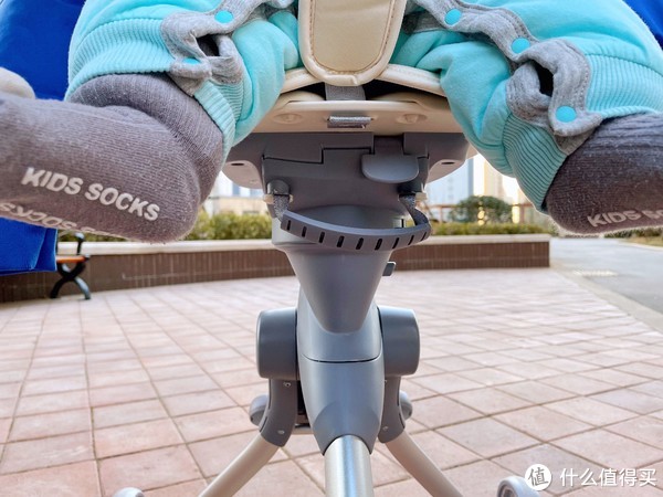 有了婴儿车，遛娃神器有必要吗？当然，酷骑遛娃神器可当宝宝餐椅休闲区蓝鸢梦想 - Www.slyday.coM