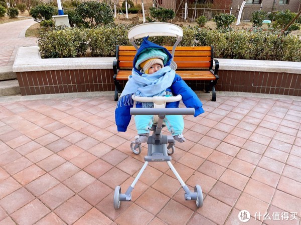 有了婴儿车，遛娃神器有必要吗？当然，酷骑遛娃神器可当宝宝餐椅休闲区蓝鸢梦想 - Www.slyday.coM