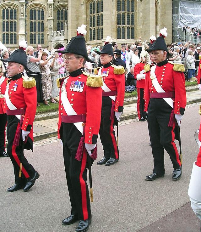 嘉德骑士的仆从,退役军人担任,中将当总督|温莎|退役军人|英国_新浪