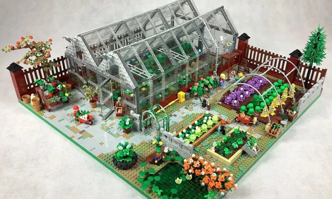 本轮的最后一件入选作品乐高ideas花园和温室获10000票支持