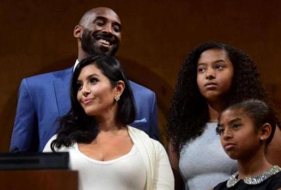 科比照片泄露案继续,法庭驳回撤销请求,瓦妮莎公布遗体修正图休闲区蓝鸢梦想 - Www.slyday.coM 科比照片泄露案继续,法庭驳回撤销请求,瓦妮莎公布遗体修正图休闲区蓝鸢梦想 - Www.slyday.coM