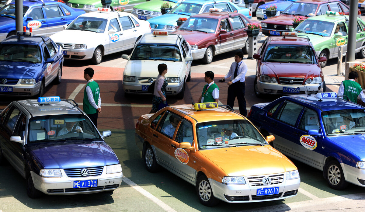网约车装顶灯切断出租车的退路还有活路吗