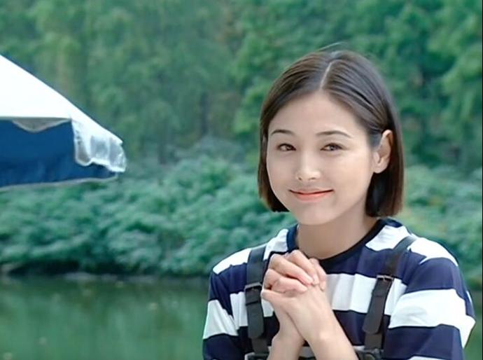 2003年,内地拍摄《飞刀问情》继续邀请焦恩俊饰演李寻欢,其他角色大