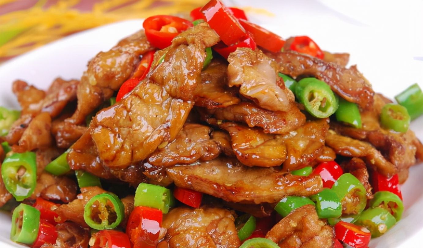 爆炒猪肺:猪肺的做法有很多,什么猪肺汤呀,卤猪肺呀,辣炒猪肺呀,在