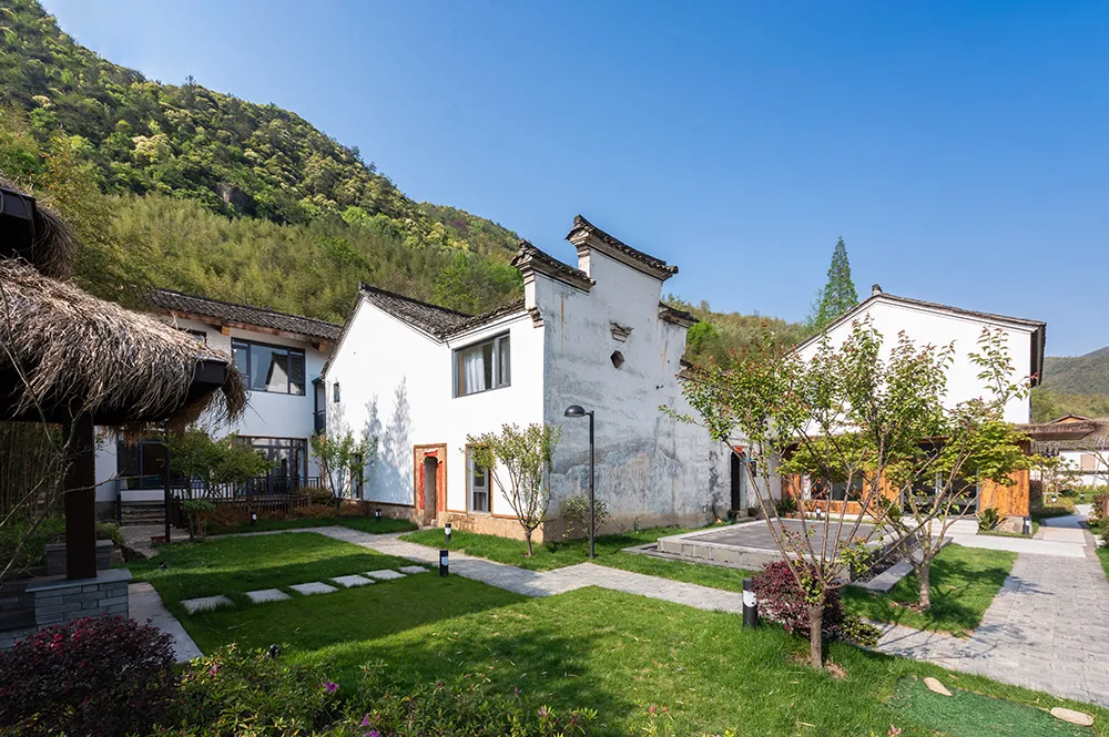 安吉一座由闲置3栋1913年建造的徽式古宅民宿丨尧珈安吉1913民宿