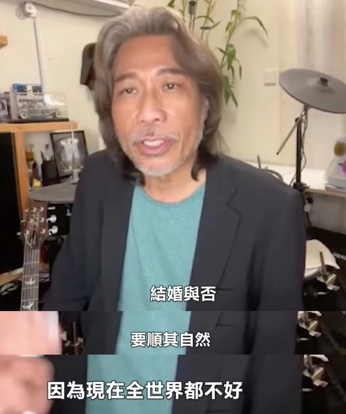 陈近南扮演者夏韶声公布新恋情头发花白面色憔悴曾经四婚四离