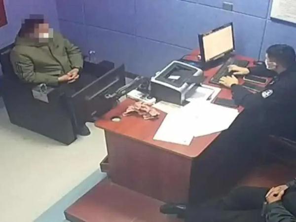 刚入职不久就和老板谈恋爱？结果悲剧了休闲区蓝鸢梦想 - Www.slyday.coM