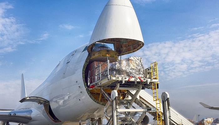 世界最大运输机AN休闲区蓝鸢梦想 - Www.slyday.coM