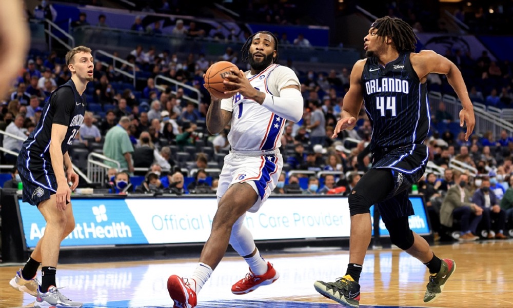 统治篮板5年，他本该是NBA第一中锋，为何才28岁，就混成底薪？休闲区蓝鸢梦想 - Www.slyday.coM