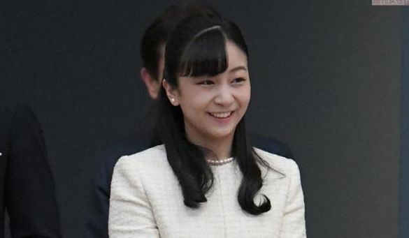 佳子公主日本王室颜值奇迹穿短裤跳热舞被网暴成假笑公主