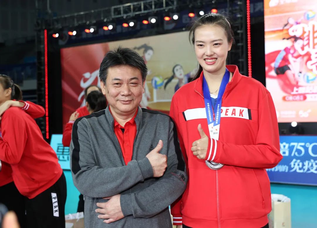 中国女排选帅,“后郎平时代”,新帅更需要外界的耐心休闲区蓝鸢梦想 - Www.slyday.coM 中国女排选帅,“后郎平时代”,新帅更需要外界的耐心休闲区蓝鸢梦想 - Www.slyday.coM