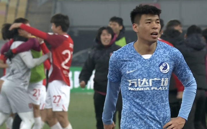 大连人降级,主帅淡定!一场大意轮换玩死自己,还有机会留在中超休闲区蓝鸢梦想 - Www.slyday.coM 大连人降级,主帅淡定!一场大意轮换玩死自己,还有机会留在中超休闲区蓝鸢梦想 - Www.slyday.coM