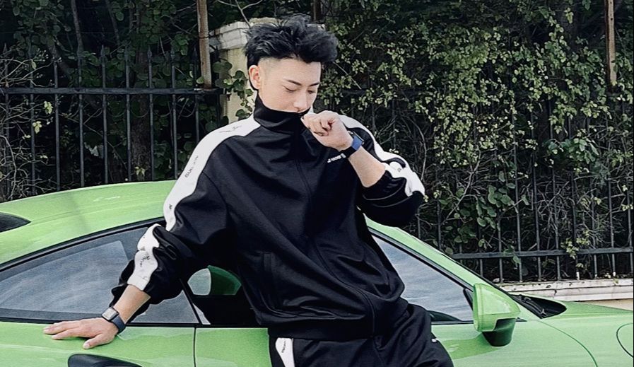 黄子韬服装品牌叫什么?真正了解到是2021年河南灾情中的一番义举休闲区蓝鸢梦想 - Www.slyday.coM