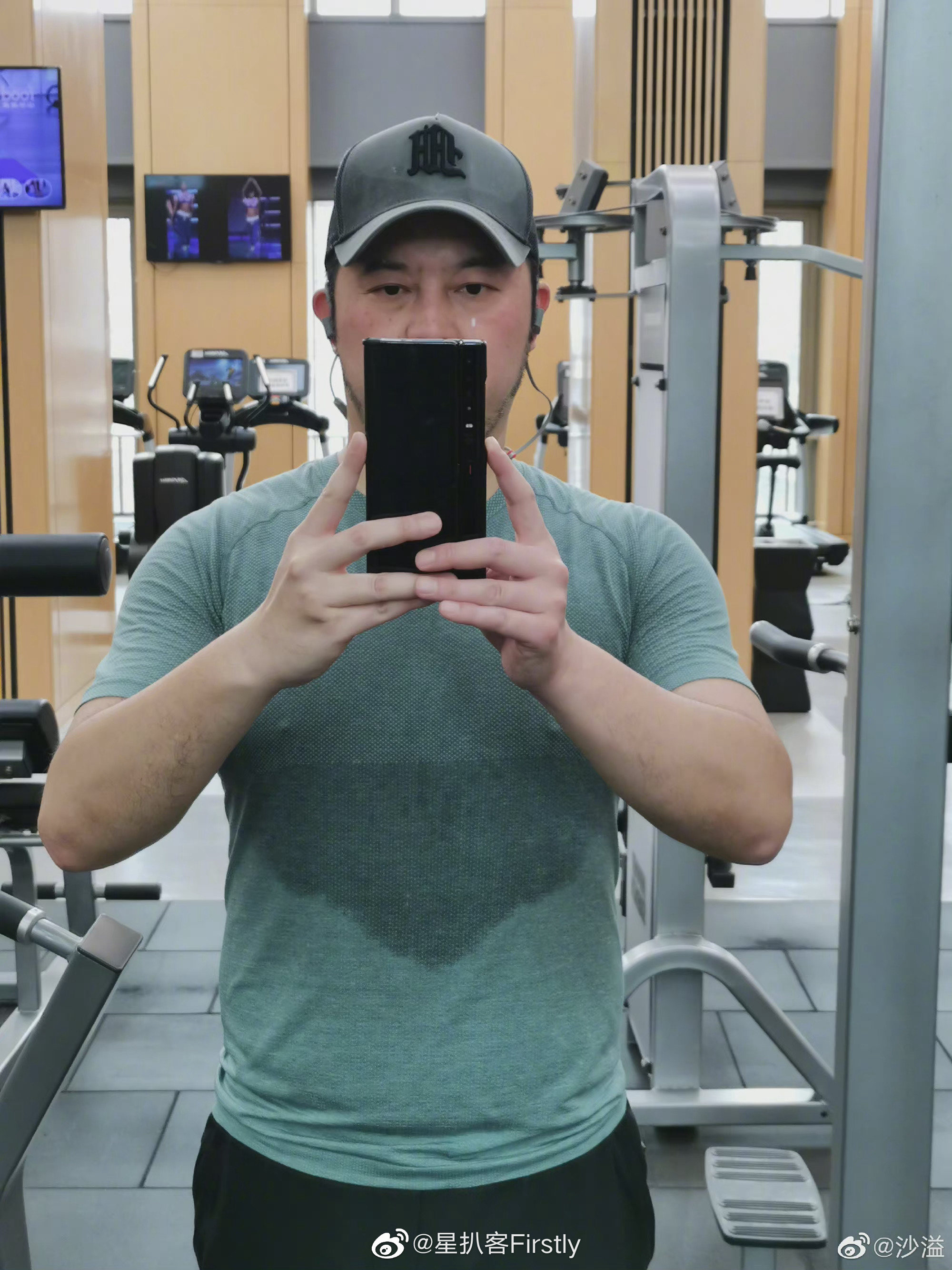 沙溢终于要开始减肥了呀 "减几斤肉好有脸吃饭"