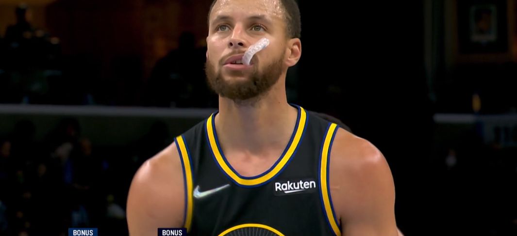 27+10+10!库里迎两大里程碑,莫兰特29分准绝杀,克莱14分休闲区蓝鸢梦想 - Www.slyday.coM 27+10+10!库里迎两大里程碑,莫兰特29分准绝杀,克莱14分休闲区蓝鸢梦想 - Www.slyday.coM