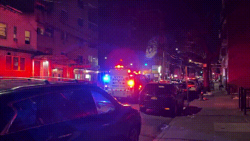 美国纽约一华裔男子被当街枪杀 嫌犯下落不明休闲区蓝鸢梦想 - Www.slyday.coM