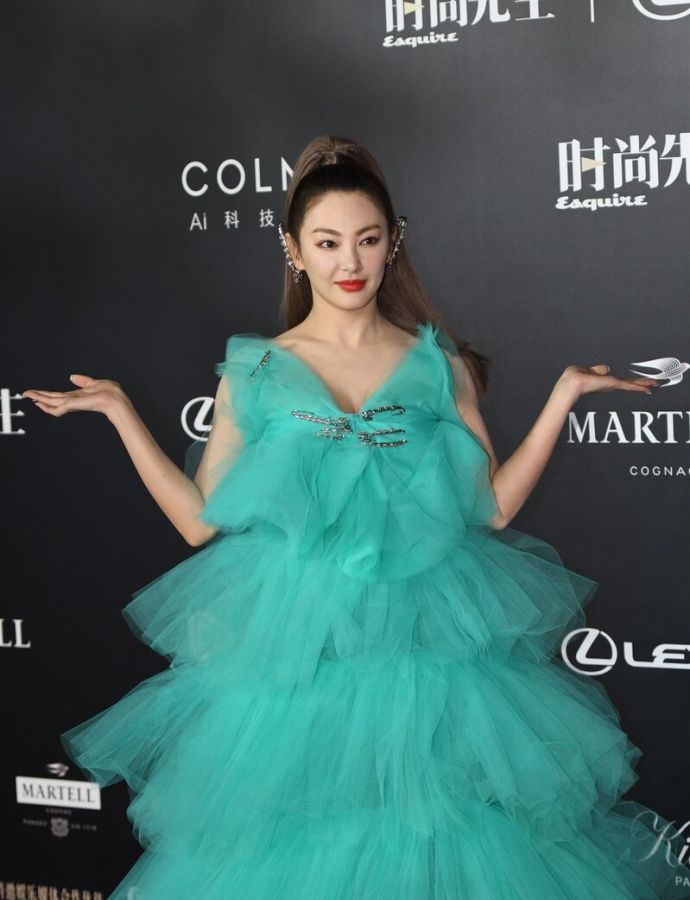 不当女王做女团？浪姐后，张雨绮美商直线下滑红毯不惊艳还常失手休闲区蓝鸢梦想 - Www.slyday.coM