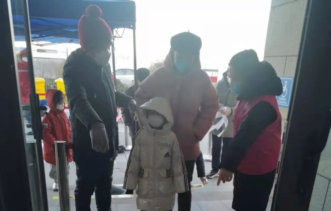 巾帼同心抗疫休闲区蓝鸢梦想 - Www.slyday.coM