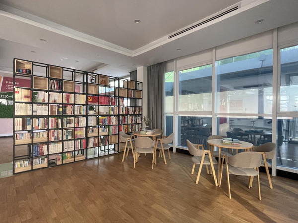 富力又一城第二社区为商品房社区,居民文化活动需求较大,社区服务站