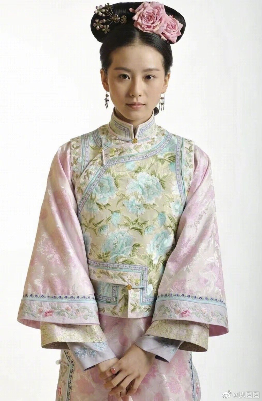 刘诗诗清装造型现在看也是很好看啊……|刘诗诗_新浪新闻