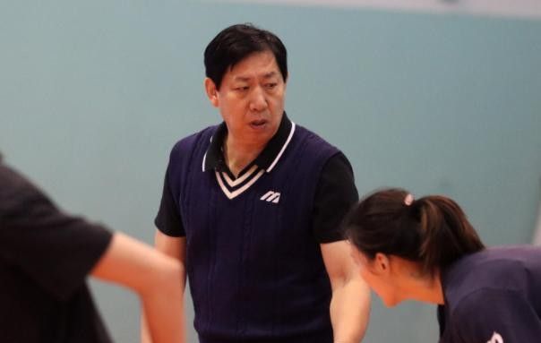 女排选帅王宝泉恐提前出局!这一重要条件未达到,还没有培养新人