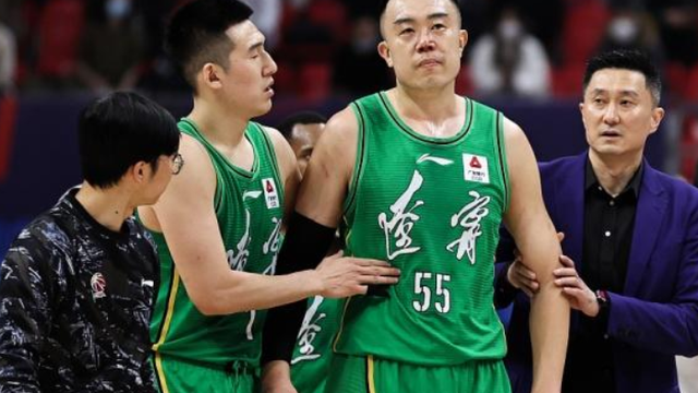 辽粤冲突两人离场,胡明轩垫脚,徐杰6记三分,付豪38分平纪录休闲区蓝鸢梦想 - Www.slyday.coM 辽粤冲突两人离场,胡明轩垫脚,徐杰6记三分,付豪38分平纪录休闲区蓝鸢梦想 - Www.slyday.coM