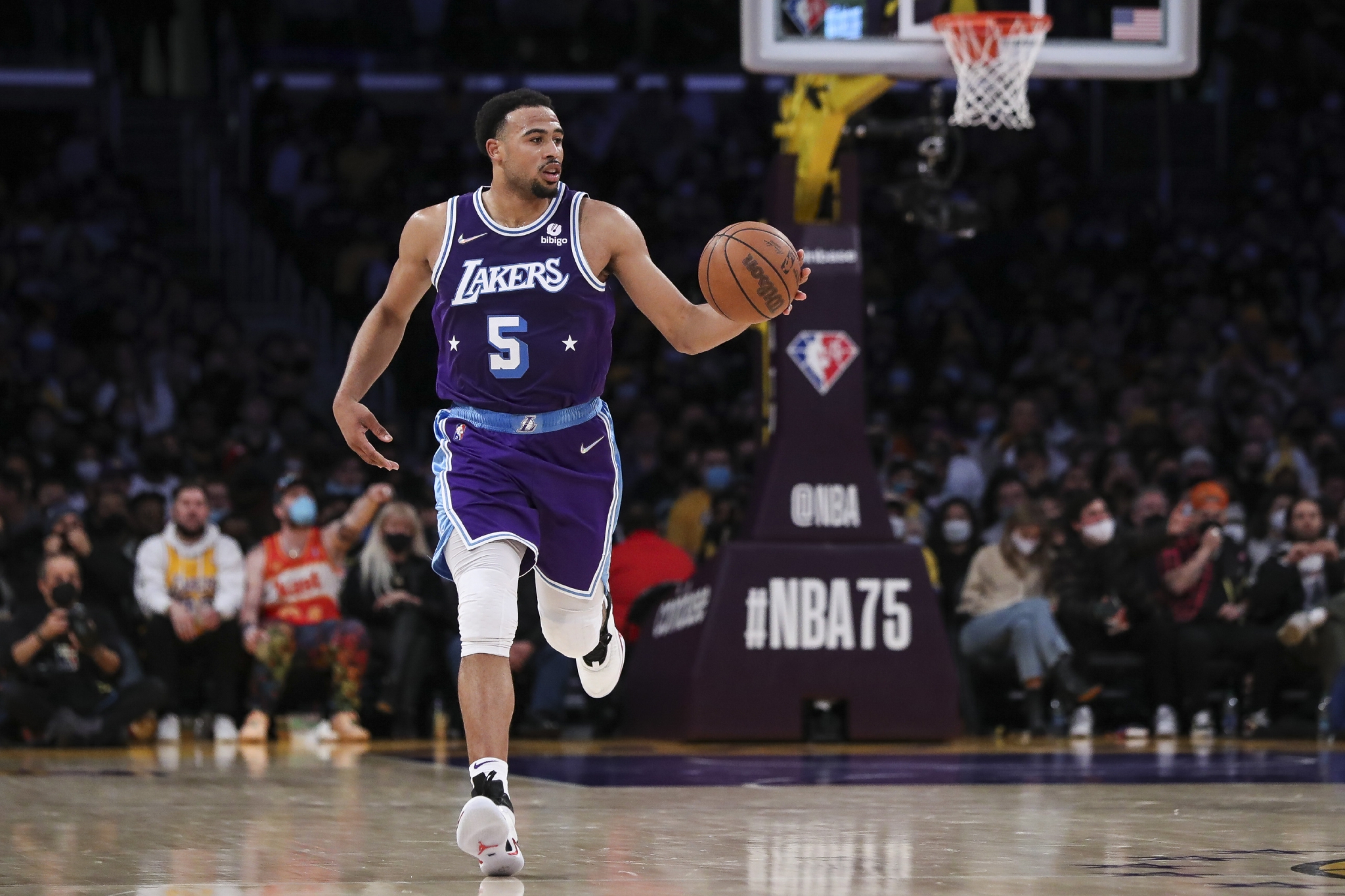 4换2联手罗斯,湖人4换1有望双赢|格兰特|活塞队|湖人_新浪新闻