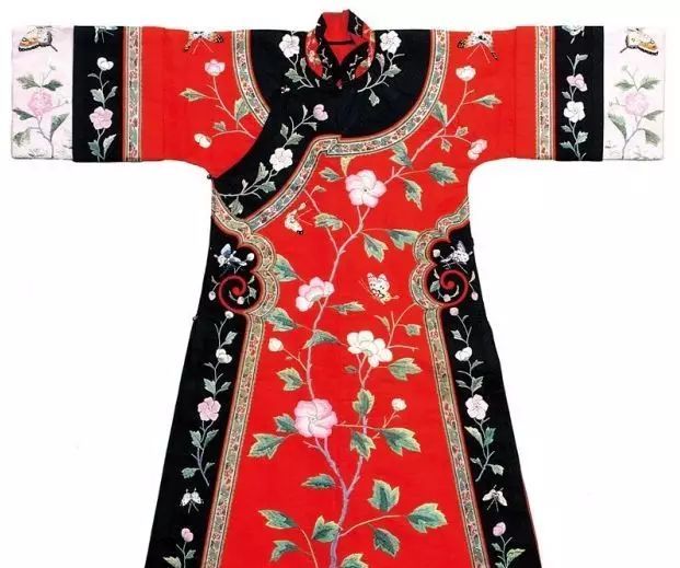 满族服饰之旗袍