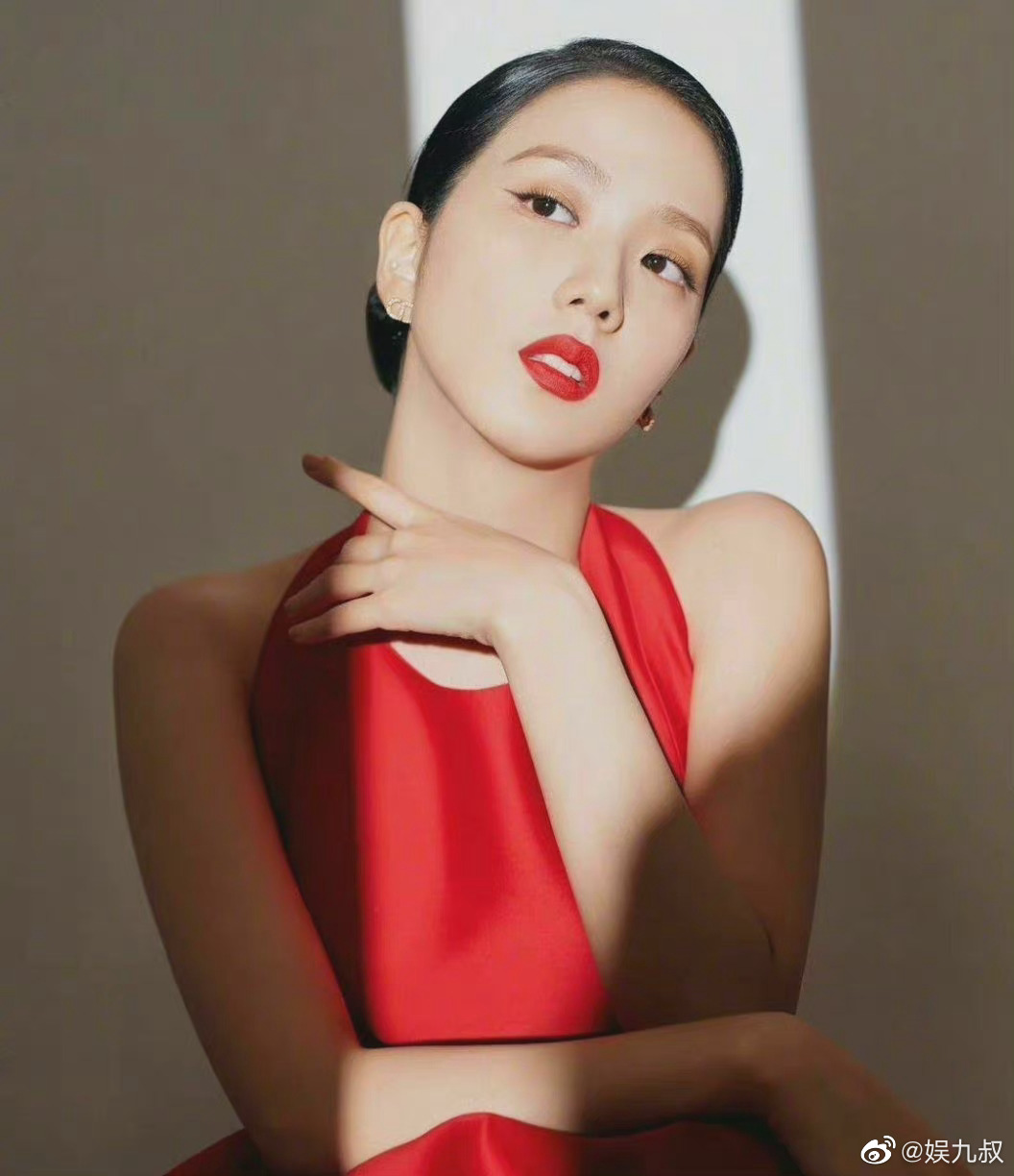 jisoo金智秀最新广告大片