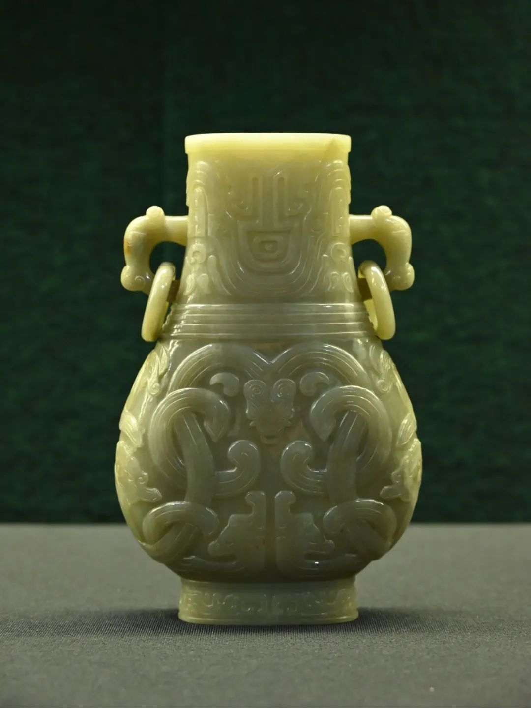 重庆新展玉出昆冈呈现两百余件古代玉器