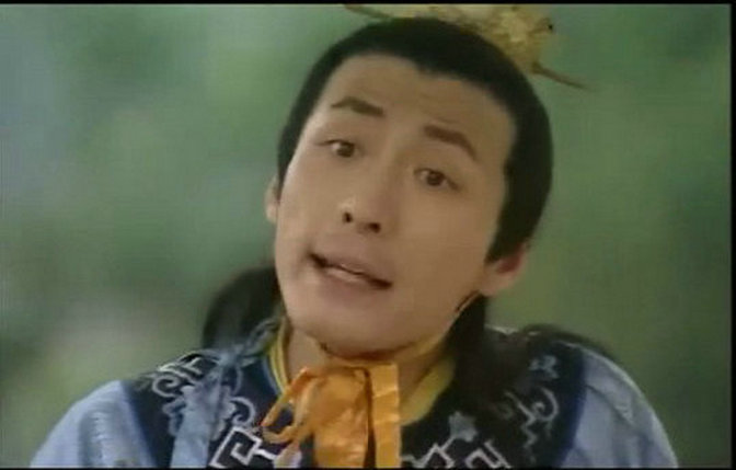 电视剧《寇老西儿》(上)和《冬至》(下)中的角色,都颠覆了张子健以往